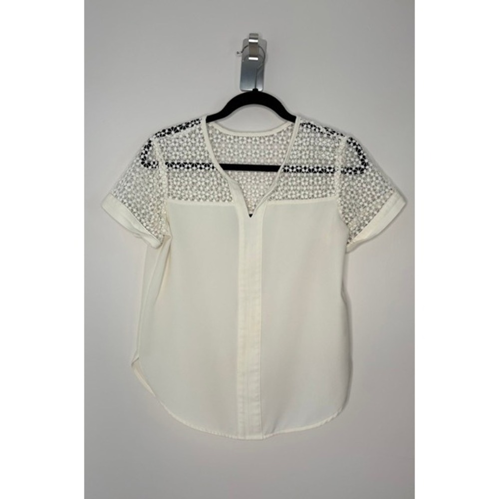 Ann Taylor Ivory Crochet Lace Yoke Split Neck Short Sleeve Blouse XS
